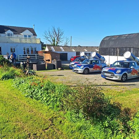 Hotel Pantysgyfarnog Near Carmarthenshire Pembrokeshire Exterior foto