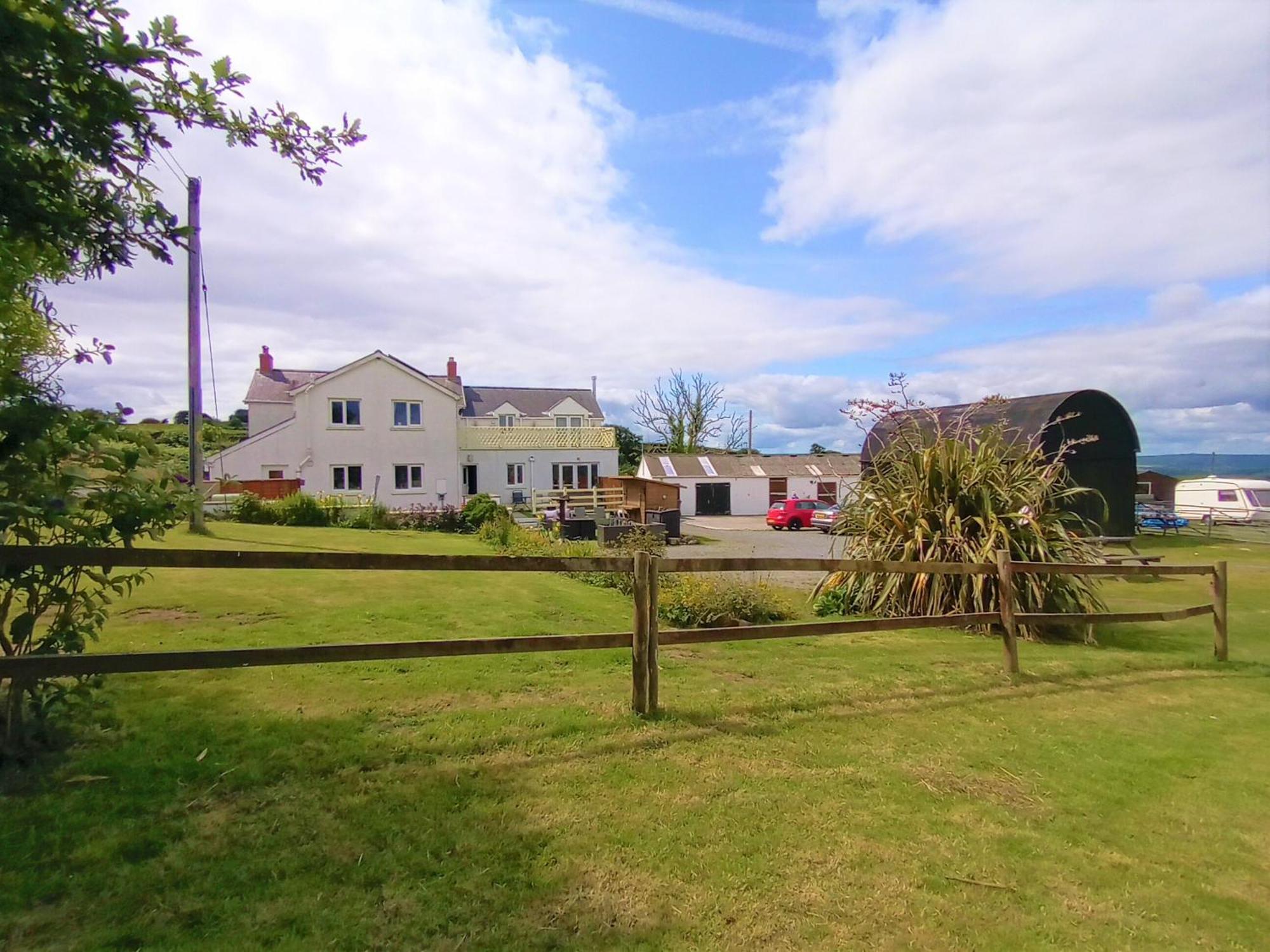 Hotel Pantysgyfarnog Near Carmarthenshire Pembrokeshire Exterior foto